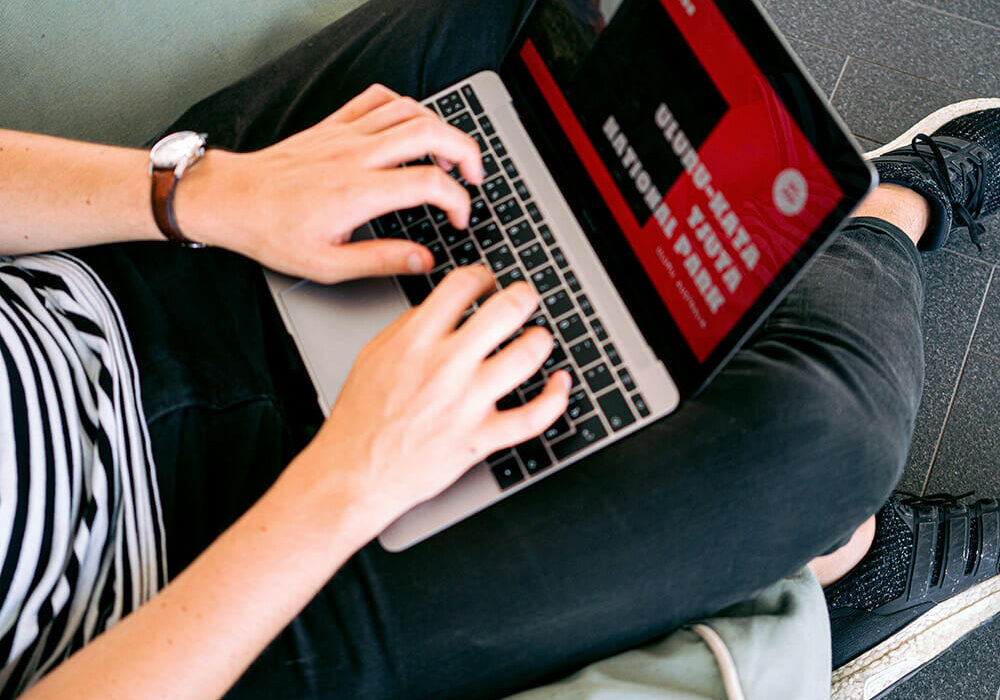 pexels-canva-studio-3153204b Des sites web adaptés aux changements et à l’évolution des technologies utilisées